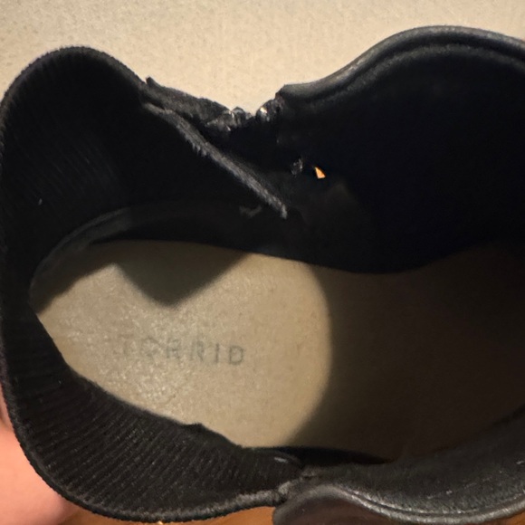 Torrid Chelsea Boot 10WW - Picture 2 of 4